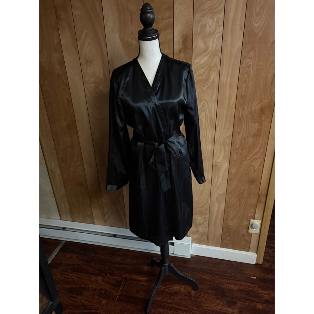 Chanteuse Intimates Black Wrap Robe Medium Long Sleeve Sleepwear Loungewear